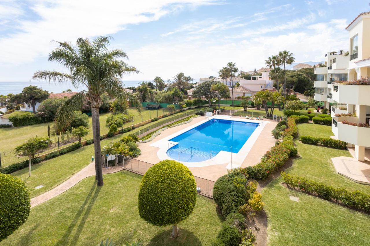 Homeforguest Front Line Beach Apartment In Hacienda Playa Marbella Eksteriør bilde
